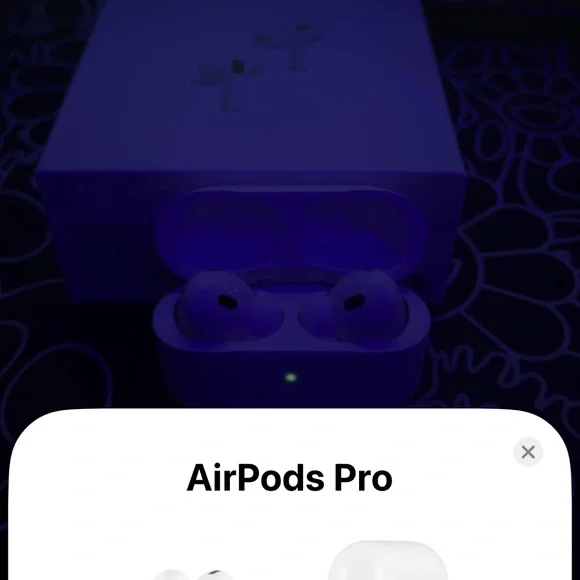 AirPod Pro’s Earbud Headphones